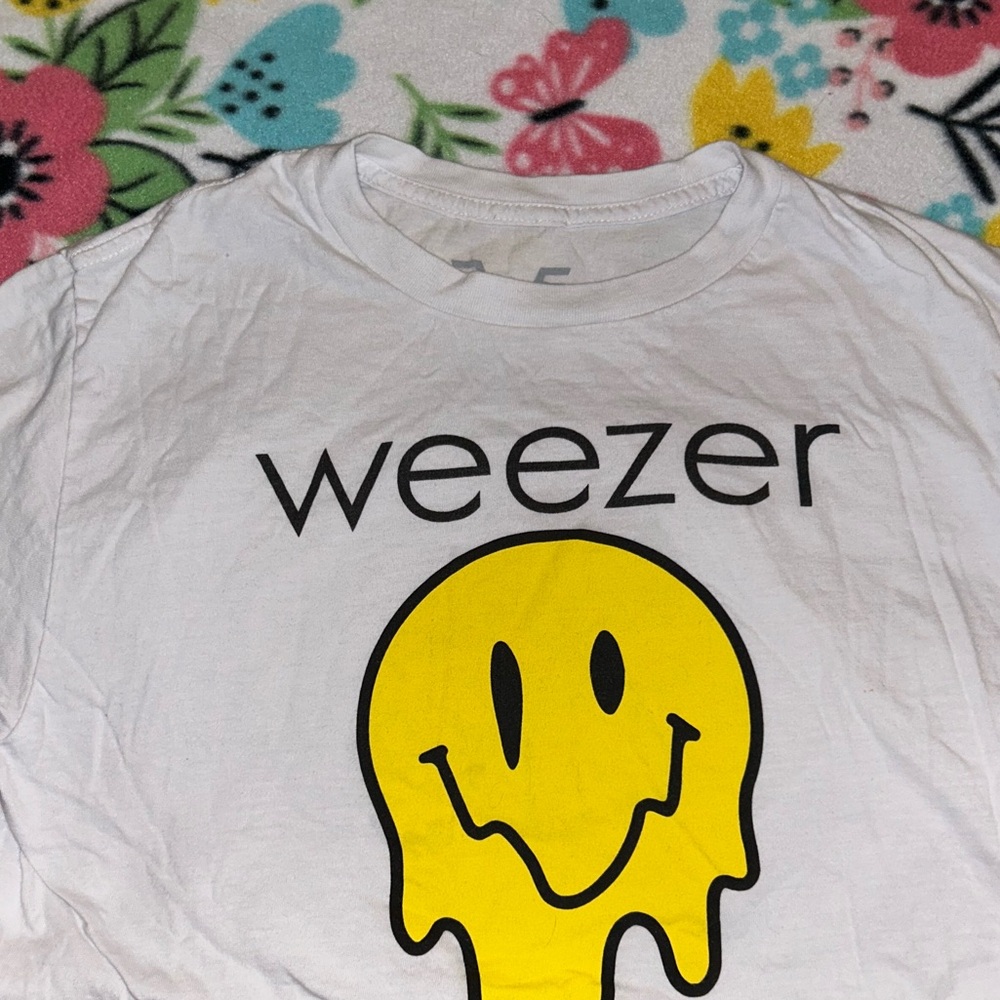 Hot Topic Weezer T-Shirt